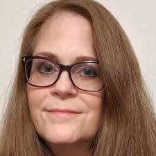 Laura Roehl's Instagram, Twitter & Facebook