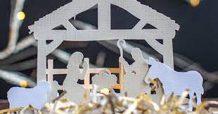 D'autres par contre vont nécessiter un peu plus de travail, mais ils restent toujours très faciles à faire (ici pas. Comment Faire Une Creche De Noel Soi Meme Marie Claire