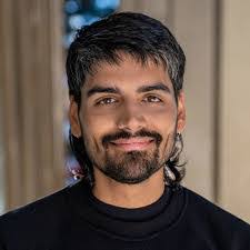 Dino Thompson's Instagram, Twitter & Facebook