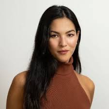 Simone Stern's Instagram, Twitter & Facebook