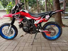 Meskipun kapasitas mesinnya sama, namun teknologi yang digunakan jauh berbeda. Jual Motor Kawasaki Klx 2011 0 2 Di Jawa Barat Manual Others Merah Rp 13 700 000 5792937 Mobil123 Com