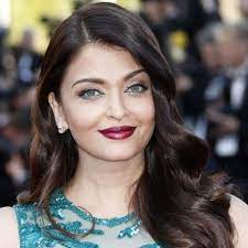 May 28, 2021 · actress sneha ullal, who is known for her uncanny resemblance to beauty queen aishwarya rai bachchan, occupied a spot on the list of trends on friday, courtesy one of her recent instagram posts. How Aishwarya Rai Bachchan Went From Blue Eyed Schoolgirl Beauty To Miss World To Film Superstar And One Half Of A Bollywood Power Couple With Husband Abhishek Bachchan South China Morning Post
