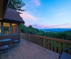 We are centrally located in the blue ridge mountains of north carolina between asheville and the entrance of the great smoky (smokey) mountain national park. Asheville Cabins Cabin Rentals Places To Stay Asheville Nc S Official Travel Site