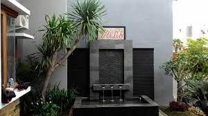 Memelihara ikan di rumah merupakan salah satu desain kolam ikan mini dengan jembatan kecil satu ini sangat cocok untukmu. Ingin Suasana Rileks Coba Tambah Properti Rumah Dengan Kolam Ikan