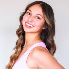 Ísa☆ (@isa.armstrongg)