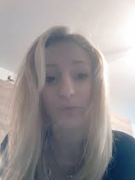 Eva Richard (@Evaah570)