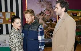 Gzsz Emily Unmoralisches Angebot Von Aaron Betrugt Sie Paul In 2020 Gzsz Unmoralisches Angebot Traumpaar