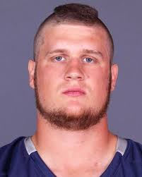 Dewey Van's Instagram, Twitter & Facebook