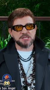 Sabían que nuestro querido @moisessuarezoficial es la pájara peggy? 👏👏👏  #donarturo