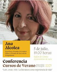 La escritora Ana Alcolea habla en Jaca sobre la literatura como experiencia  de vida
