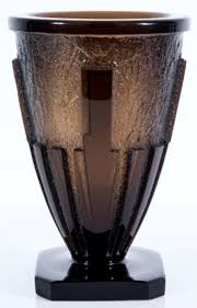 Daumvase En Verre Grave A L Acide Prix 4550 Daum Vase En Verre Grave A L Acide Signe Daum Nancy France Date De Creation Circa 19 Glass Art Vase Glass