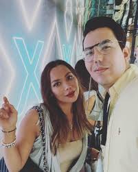 En Derma Delgadillo Desde muy niña amaba ver a mí papá como Dermatólogo Roberto  Delgadillo Gutiérrez cuidando y explicando Cáncer de piel, antes no era  taaan común, hoy en día, mí papá