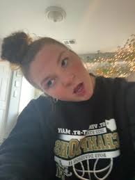 Videoene til Tara (@tara.lanham) med work