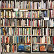 Lots Of Good Books And Magazines Themartcollective Vintageshop Usedbooks Santamonica Antiquemall Shelfdecor Co Good Books Antique Mall Books Magazines