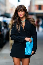 Feb 14, 2021 · capelli lunghi rossi legati sulla nuca con frangia pari dall'effetto wispy bangs. Frangia 2020 6 Tipologie Da Portare Con I Capelli Lunghi Vogue Italia