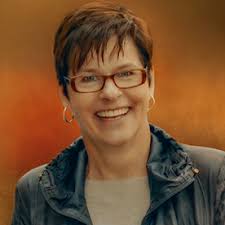 Doris Seybold's Instagram, Twitter & Facebook