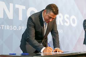 Eduardo vítor rodrigues, presidente da câmara de gaia e do conselho metropolitano do porto. Alberto Costa E O Novo Presidente Da Camara De Santo Tirso C M Santo Tirso