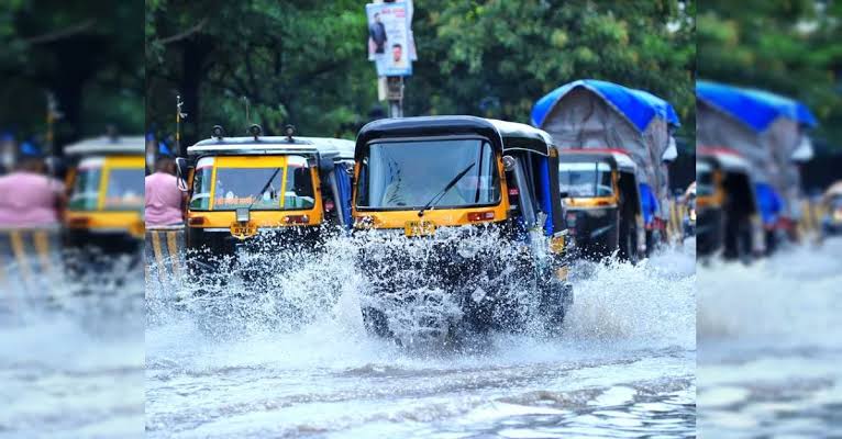 Weather Update : गर्मी के मौसम में बारिश ने किया हैरान, लोगों ने पूछा सवाल  - weather update : 30 april | Webdunia Hindi