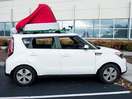 Seuss character, were photographed removing a giant santa hat from the famous artwork in gateshead in the uk. Knoxville Uber Lyft Driver Dons Giant Santa Hat To Kick Off Christmas