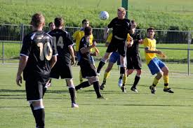 Jun 21, 2021 · rückkehrer biegt mit dem fc biel in die zielgerade ein. Fc Vicques Fc Aarberg Fc Vicques