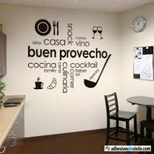 En vinilos decorativos contamos con un completo equipo de profesionales con amplia experiencia en el sector de la decoración y el diseño, que trabajan para ofrecerles los mejores vinilos a los mejores precios del mercado. Vinilos Para Cocinas