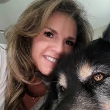 Tracy Selby's Instagram, Twitter & Facebook