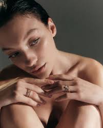 Gold Ring 14K (585) Glisten with Diamonds 0.07 ct