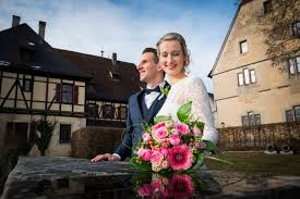 „rosas hochzeit ist gefühl und wirklichkeit, es ist eine geschichte über das menschsein, das mitgefühl und die liebe. Hochzeitsfotograf Und Videograf In Frankfurt Am Main Rhein Main