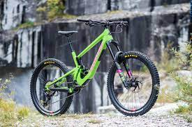Big mountain riding is a nomadic existence. Santa Cruz Nomad 2021 Im Ersten Test Neuer Longtravel Alleskonner