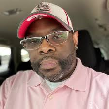 The 1990s was a time to be alive. This photo was taken in the club choices  back in the early 1990s. On the left who have the homie Jazz (1965-2005)  and to