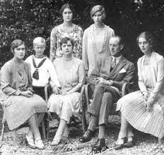 Imago/united archives international prinzessin johanna überlebte ihre eltern nur kurz. 9 Cecilia Von Griechenland Ideen Griechenland Konigshaus Griechisches Konigshaus