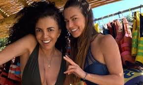 Explore historical records and family tree profiles about μαρία σολωμού on myheritage, the world's family history network. Maria Solwmoy H Prwth Kalokairinh E3ormhsh Sth Skia8o Pics Mononews