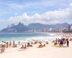 Imagem de iconic Copacabana Beach in Rio de Janeiro, Brazil