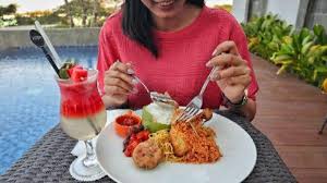 Es campur juga kerap jadi andalan untuk berbuka puasa. Https Tribunjatimtravel Tribunnews Com 2021 04 30 Es Teller Berubah Bentuk Pilihan Hampers Kue Unik Andalan Domicile Kitchen Lounge Https Cdn 2 Tstatic Net Tribunjatimtravel Foto Bank Images Es Teller Cake Domicile Kitchen And Lounge Jpg Es Teller