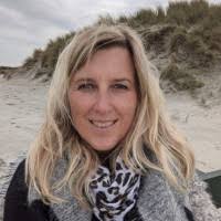 200+ 'Sandra' profiles