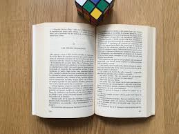 El milagro es la percepción. Los Renglones Torcidos De Dios Torcuato Luca De Tena