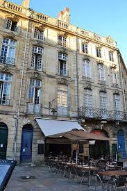 Le bouscat, excellent emplacement pour cet immeuble de rapport situé à 2 pas du tramway et des commerces du centre du bouscat. Immeuble A Bordeaux Pa00083301 Monumentum