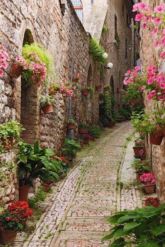 Saint Paul de Vence, France! Going here in the spring I can't wait ...
