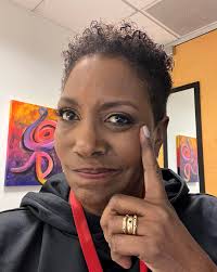 Good morning!! I'm sorry. Due to technical difficulties I will have to  reschedule my live stream. (Operator error I'm sure). I will let you know  when asap. Until then, I will see