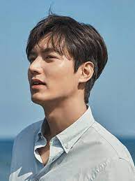 Ia lahir sebagai anak kedua dari dua bersaudara. Biodata Profil Dan Fakta Lee Min Ho Indo Kpopers