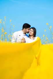 Love Story Shot Bride And Groom In A Nice Outfits Best Locations Wedd Creative Couples Photography Wedding Couple Poses Photography Wedding Photoshoot Poses