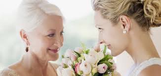 Dans ce rayon, boutique magique vous apporte une belle sélection de robe femme pour une fête, mariage ou soirée vous trouverez forcément la tenue qu'il vous faudra. Tenue De Fete Pour Femme De Plus De 50 Ans Envie De Plus