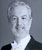 Sarah Houser's Instagram, Twitter & Facebook