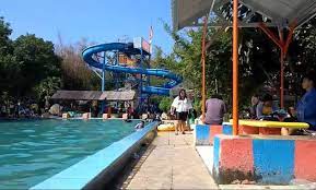 Alika renang di waterpark agung fantasy widasari indramayu. 3 Kolam Renang Di Indramayu Daerah Kota Terbaru Terbesar Terbaik Yang Ada Air Hangat Jejakpiknik Com