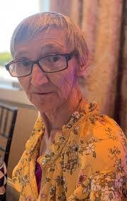 Annette Mccloskey's Instagram, Twitter & Facebook