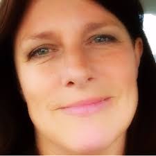 Adrienne Philpot's Instagram, Twitter & Facebook