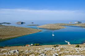 Nacionalni park kornati sačinjava 89 otoka, otočića i grebena poznatih po visokim stijenama. Kornati National Park National Parks Explore Zadar Tourist Board
