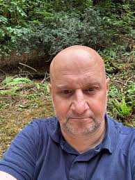 Hi all. I live in LS8. I'm 44 and was diagnosed with ADHD a year ago. I  have two ND Teens. I set up a small online community for Neurodivergent  Singles here