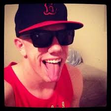 Aaron Redding (@TweetTrigs)