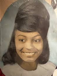 Cassie Boling's Instagram, Twitter & Facebook